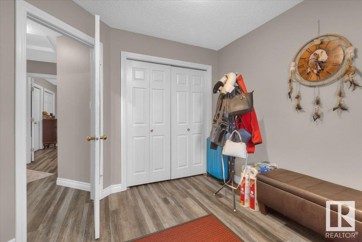 Photo 23 of 1 345 Kirkness Rd Nw, Edmonton AB