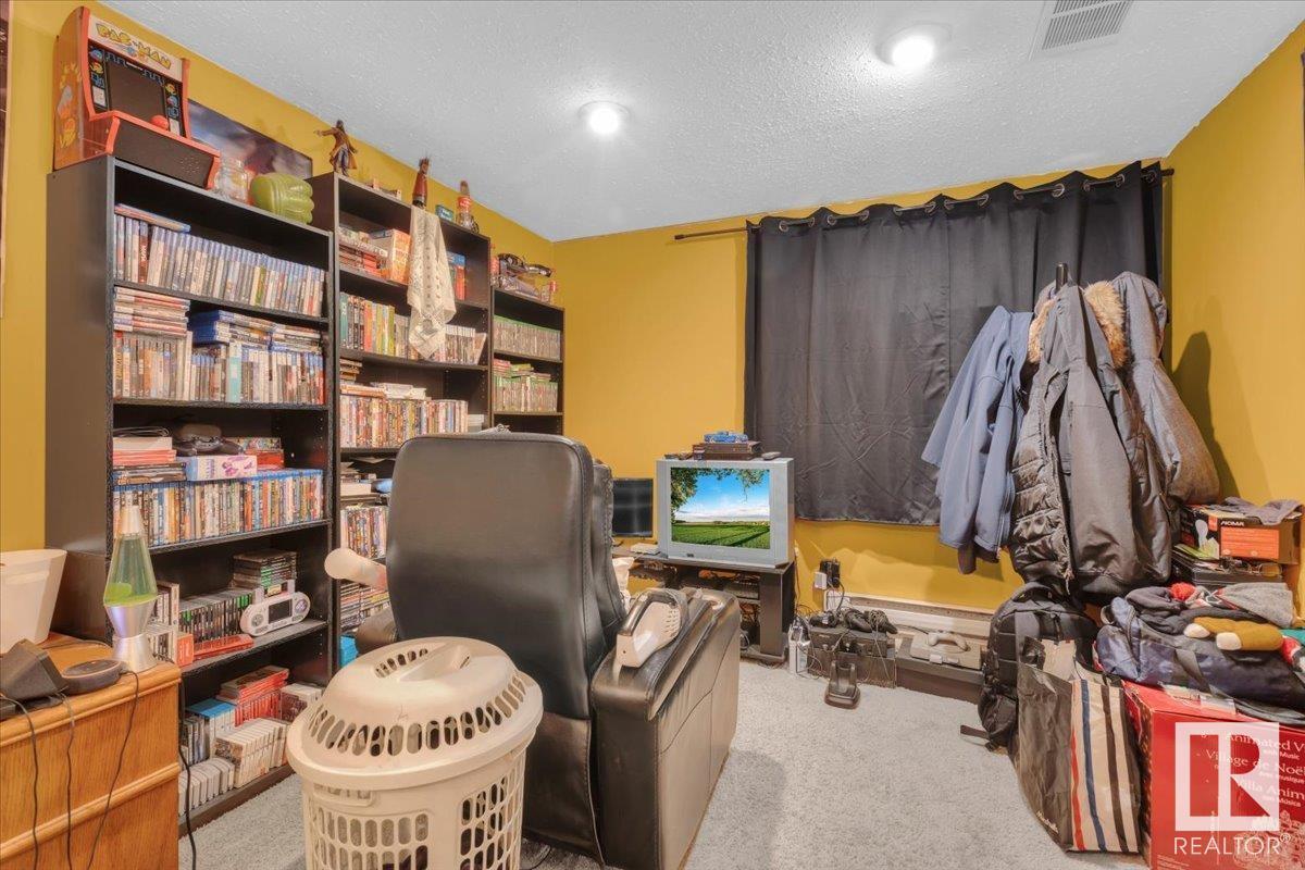 Photo 36 of 1 345 Kirkness Rd Nw, Edmonton AB