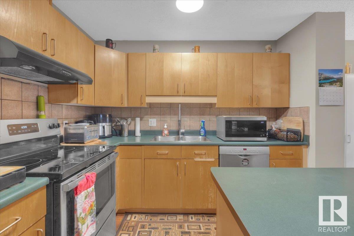 Photo 26 of 1 345 Kirkness Rd Nw, Edmonton AB