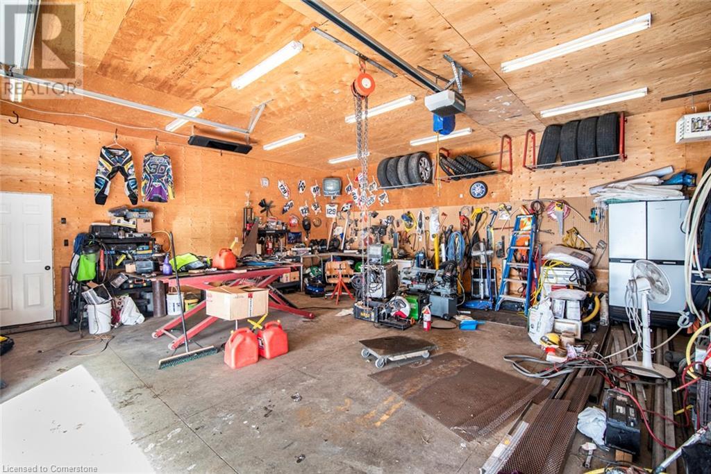 Photo 18 of 725 Mud Street E, Stoney Creek ON