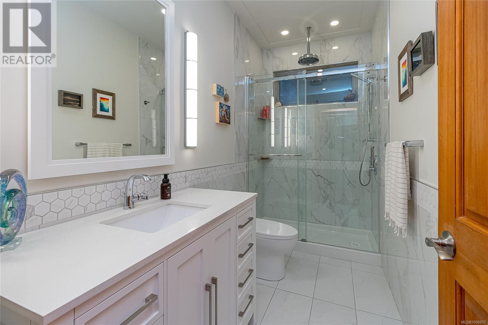 7100 Sea Cliff Rd, Sooke