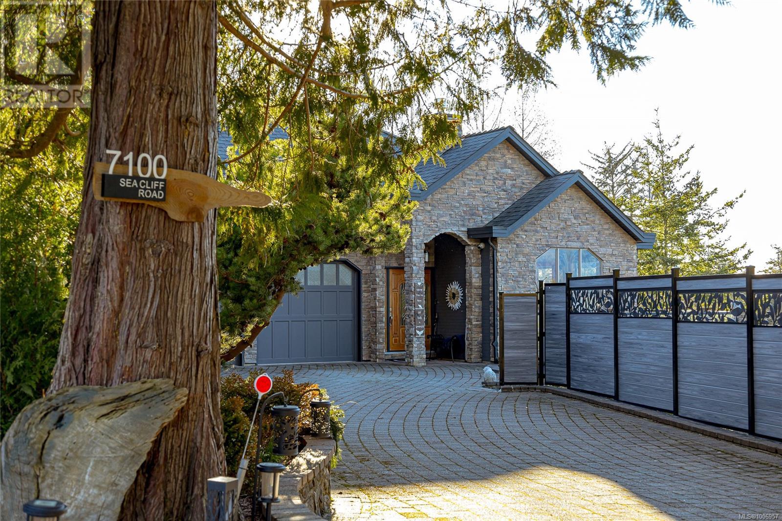 7100 Sea Cliff Rd, Sooke