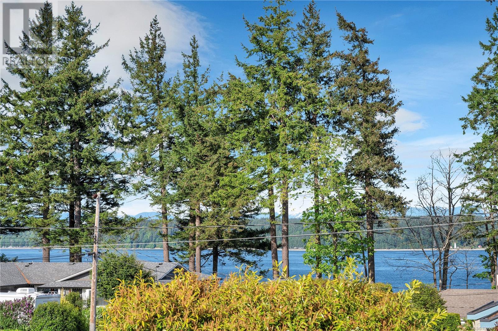 Photo 14 of 87 Ocean View Rd, Campbell River BC