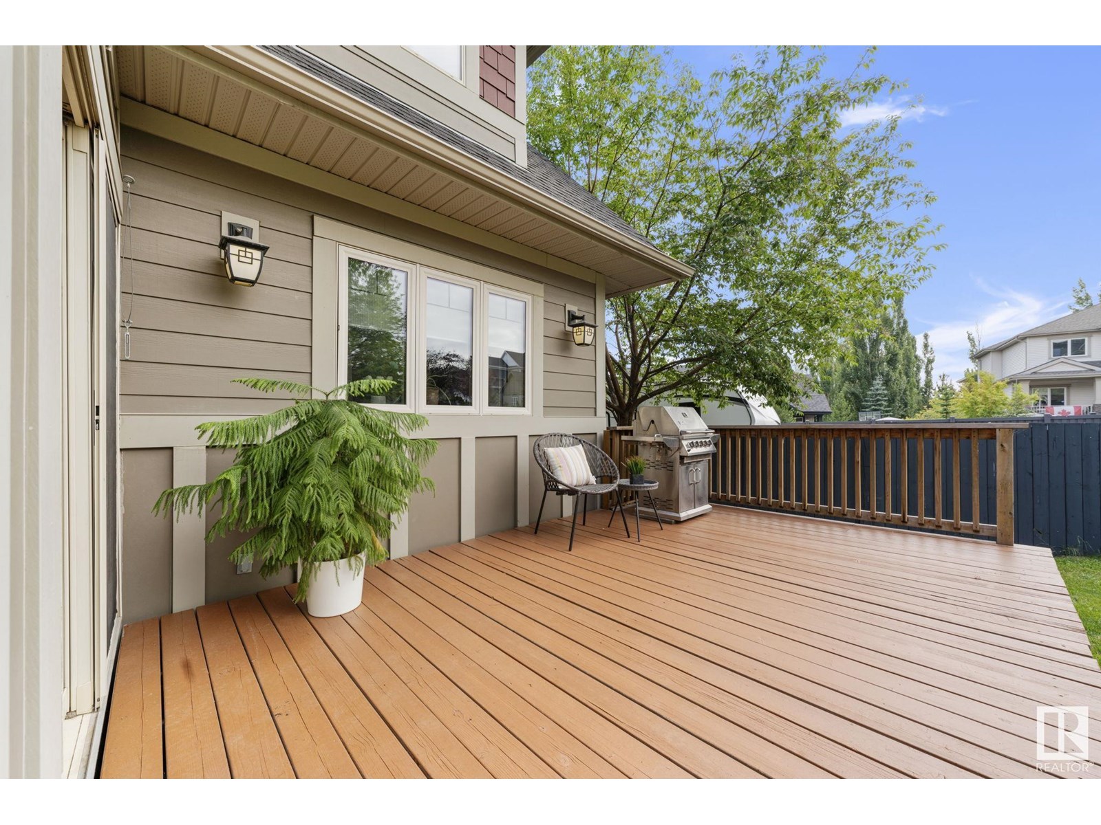 Photo 22 of 3090 Macneil Wy Nw, Edmonton AB