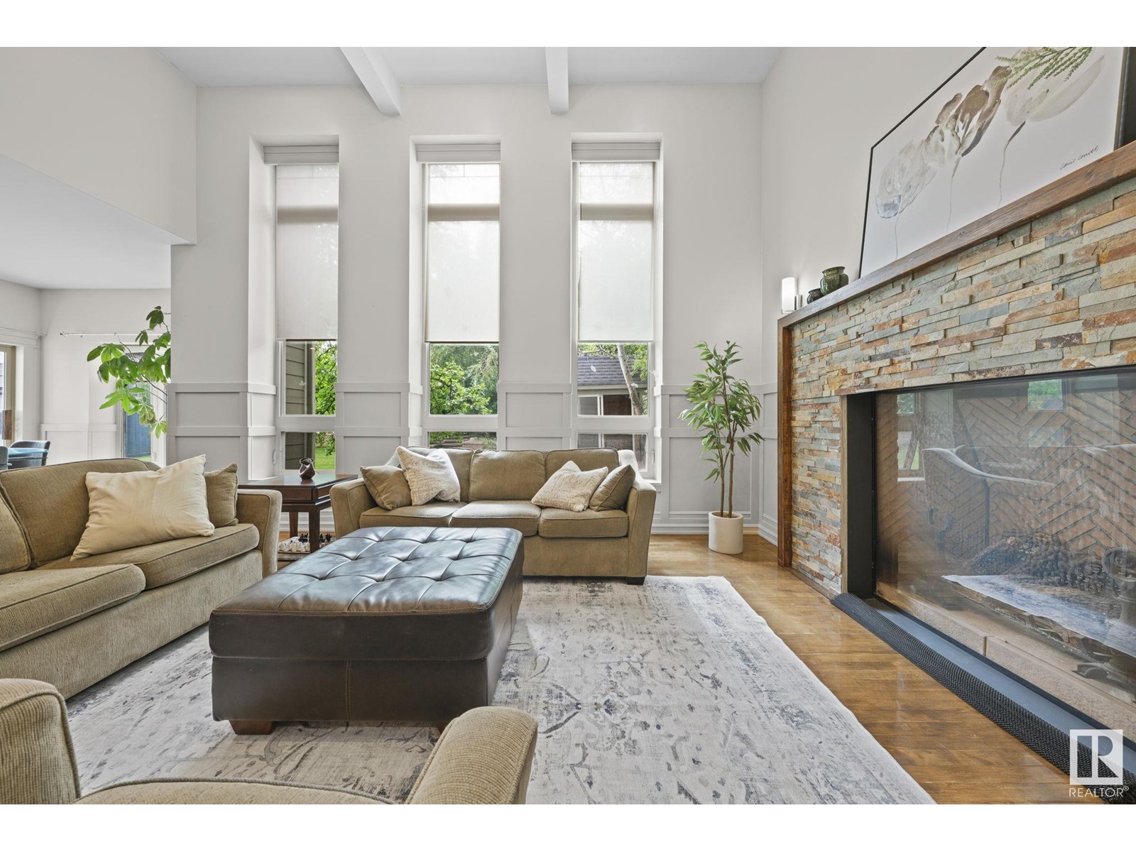 Photo 20 of 3090 Macneil Wy Nw, Edmonton AB