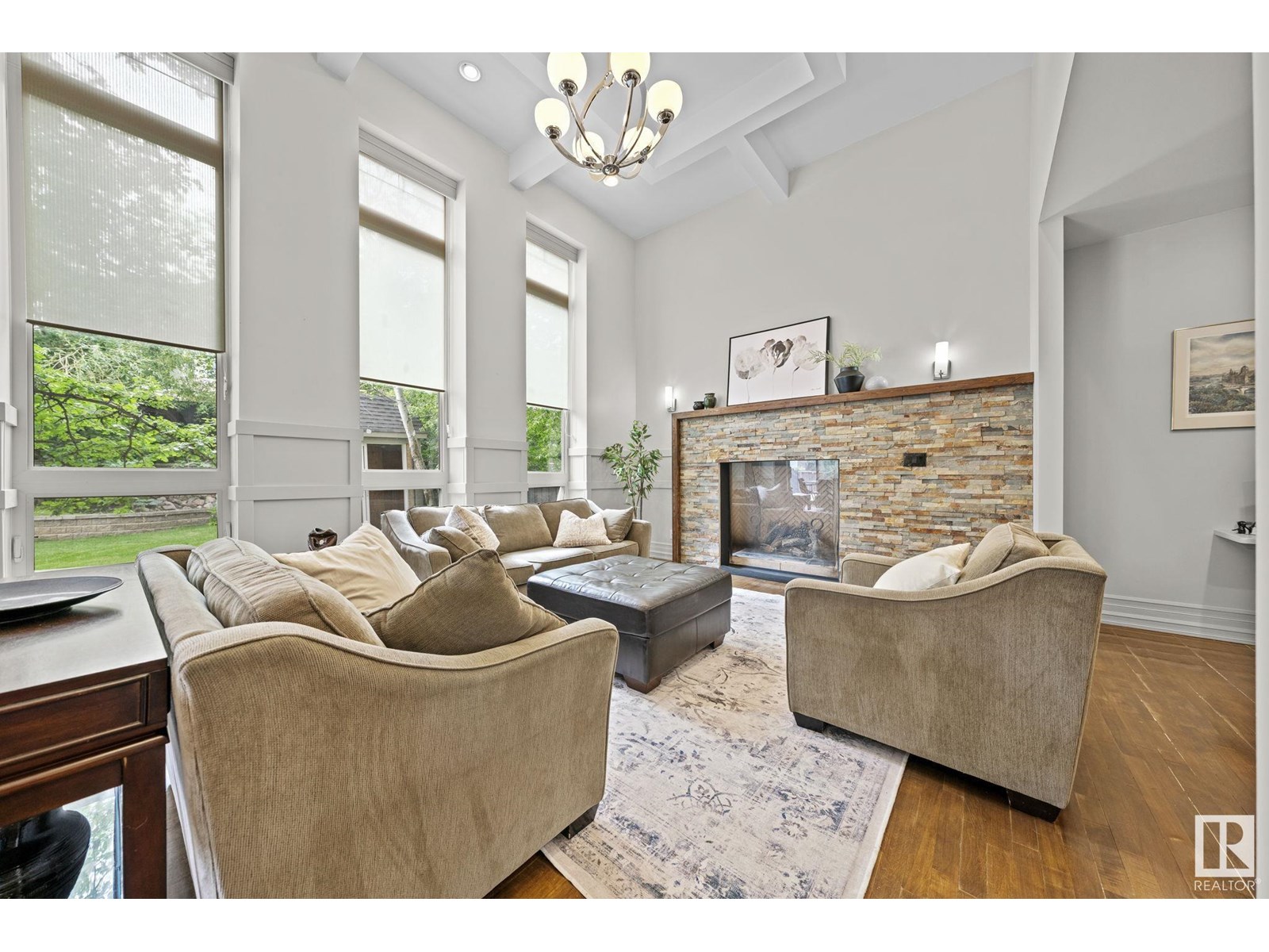 Photo 16 of 3090 Macneil Wy Nw, Edmonton AB