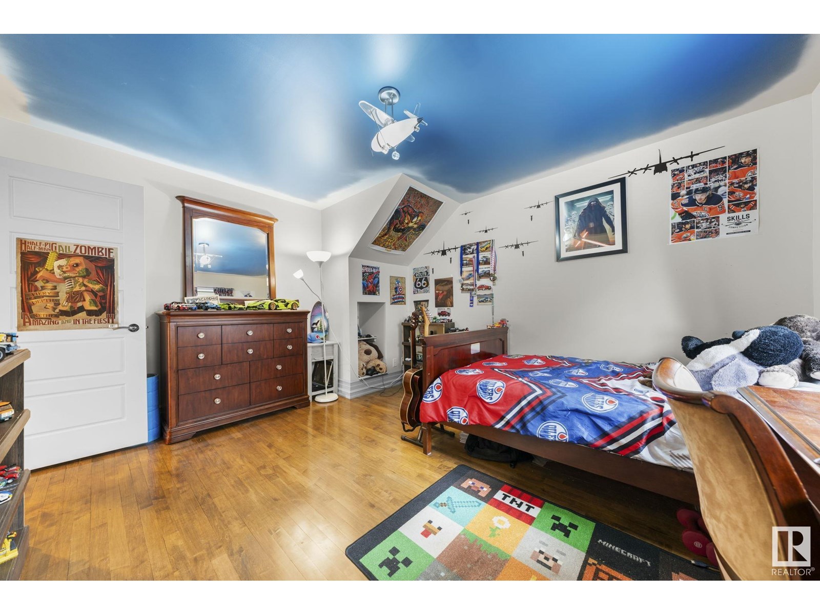 Photo 40 of 3090 Macneil Wy Nw, Edmonton AB