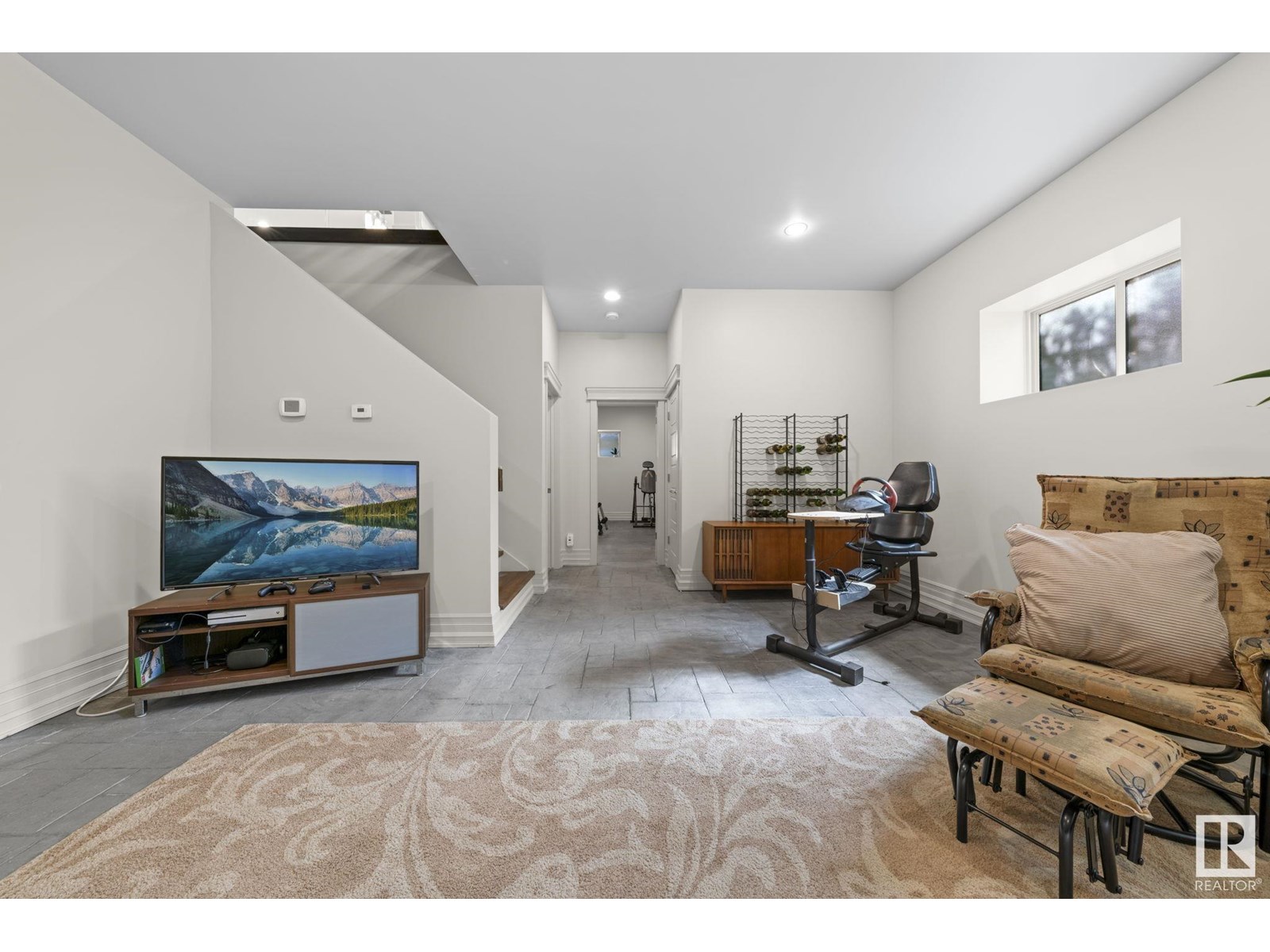 Photo 57 of 3090 Macneil Wy Nw, Edmonton AB