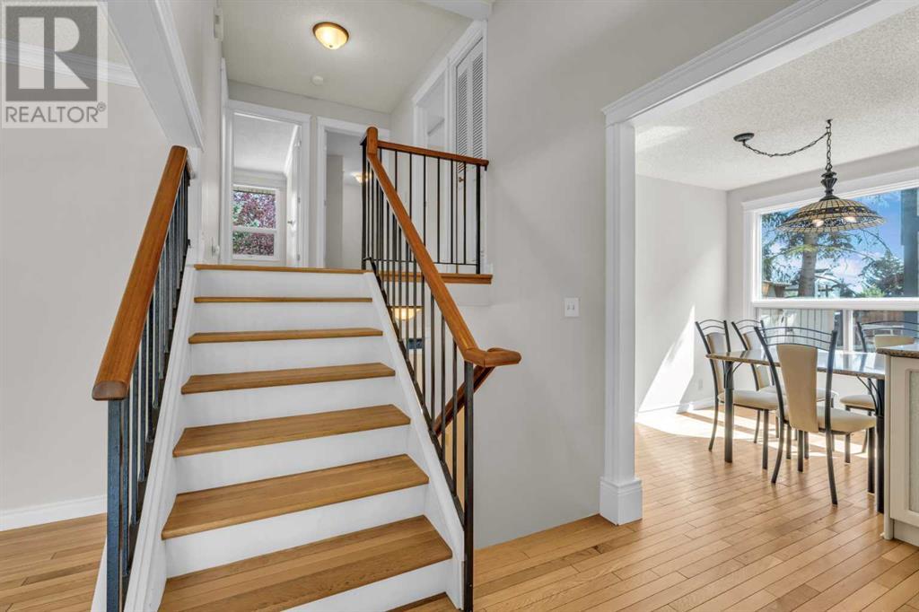 Single Family House 4 Level for Sale in  Edgeland Road NW Edgemont Calgary 