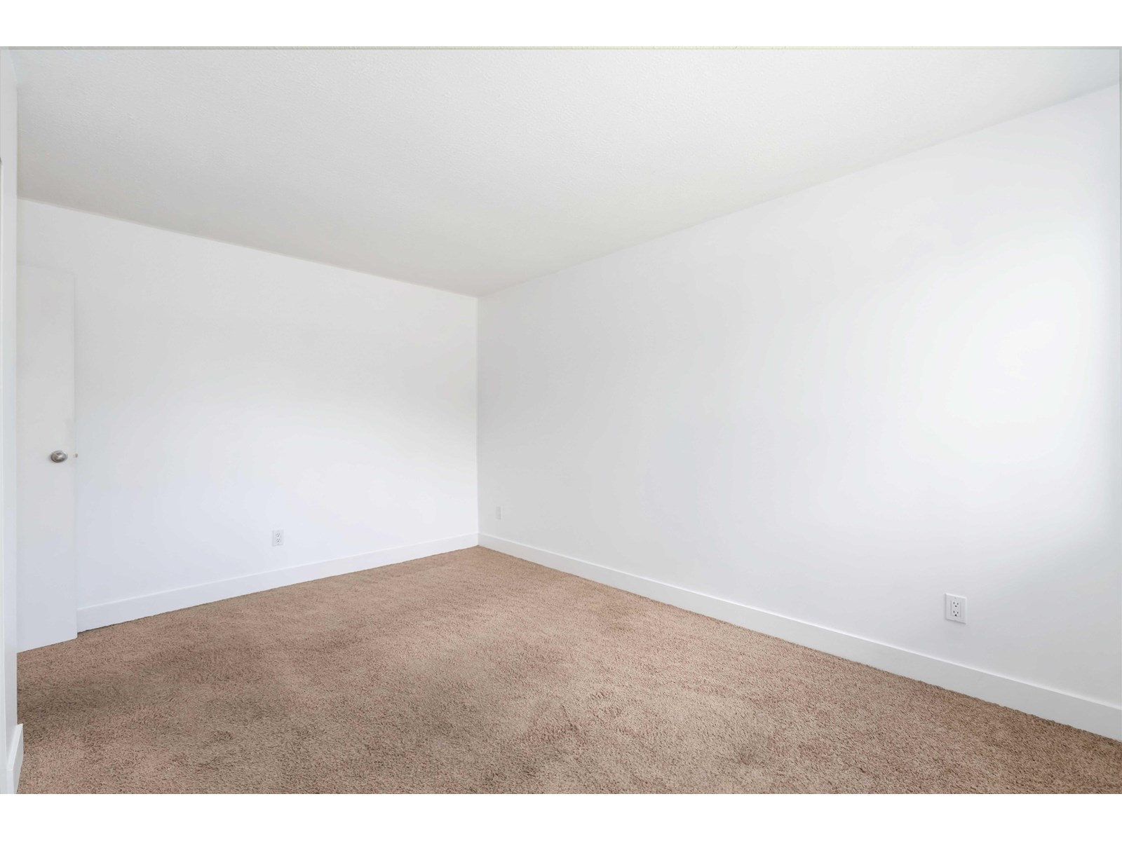 Photo 11 of 104 17661 58 A Avenue, Surrey BC
