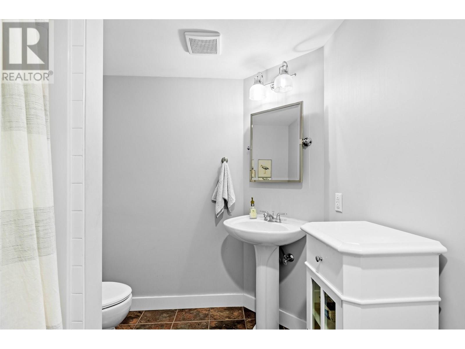  16699 Carrs Landing Road, Lake Country
