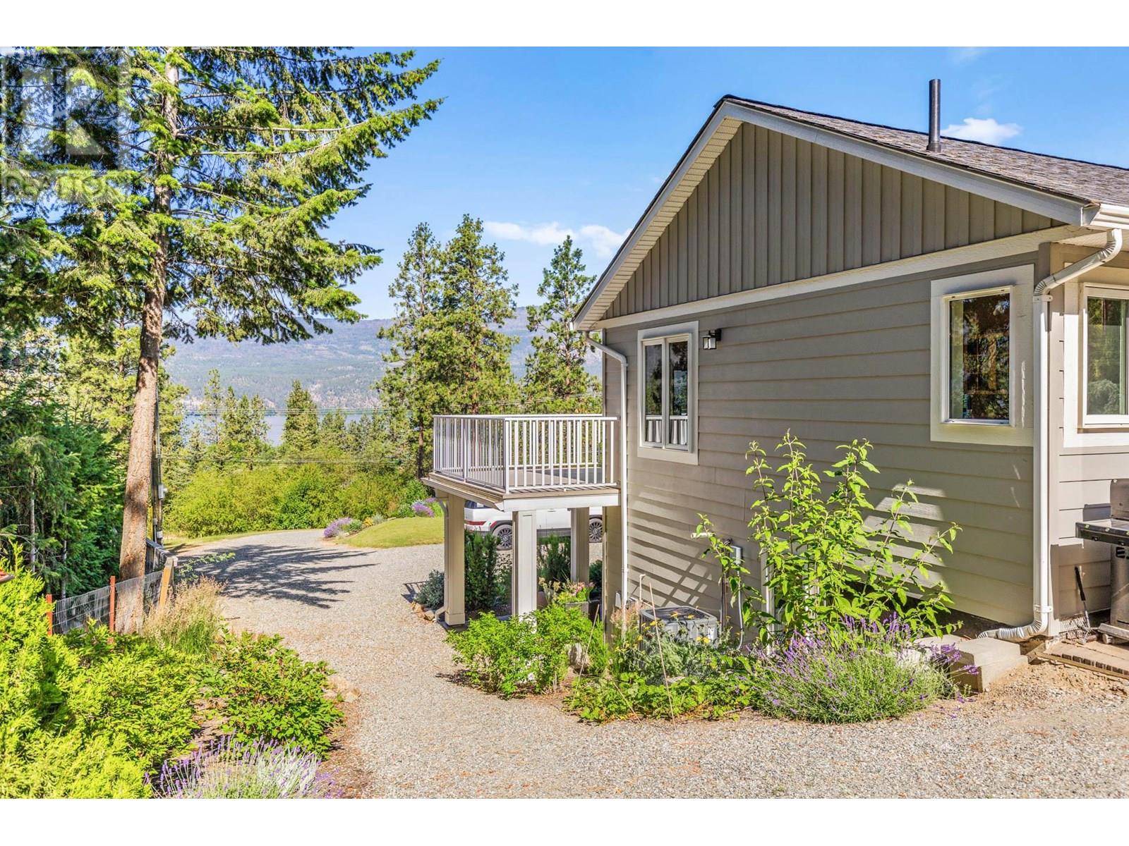  16699 Carrs Landing Road, Lake Country