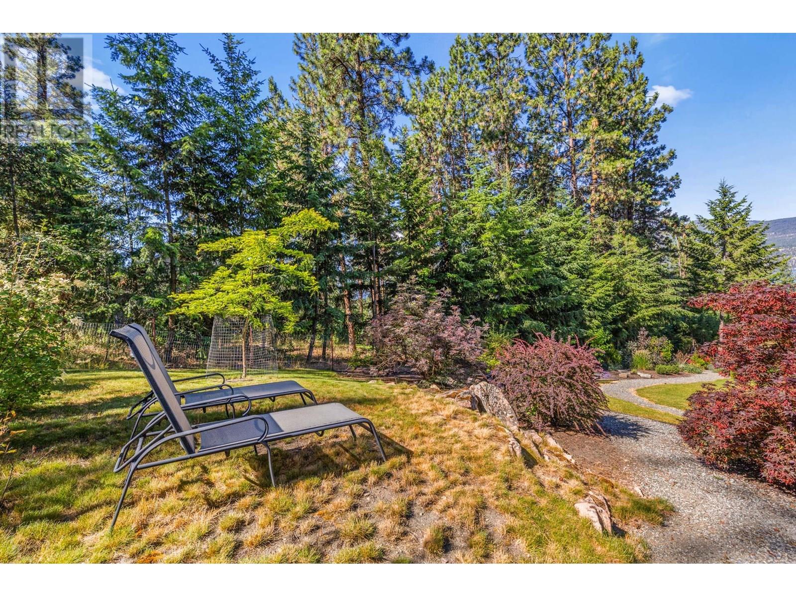  16699 Carrs Landing Road, Lake Country