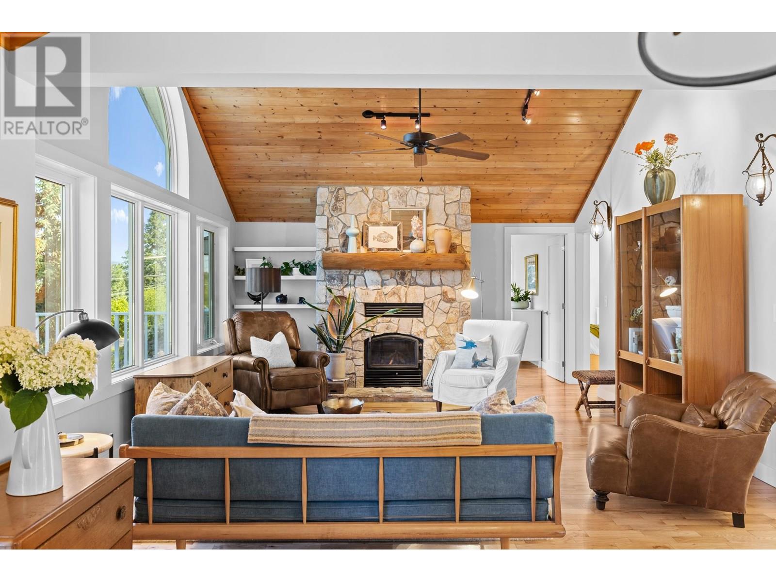  16699 Carrs Landing Road, Lake Country