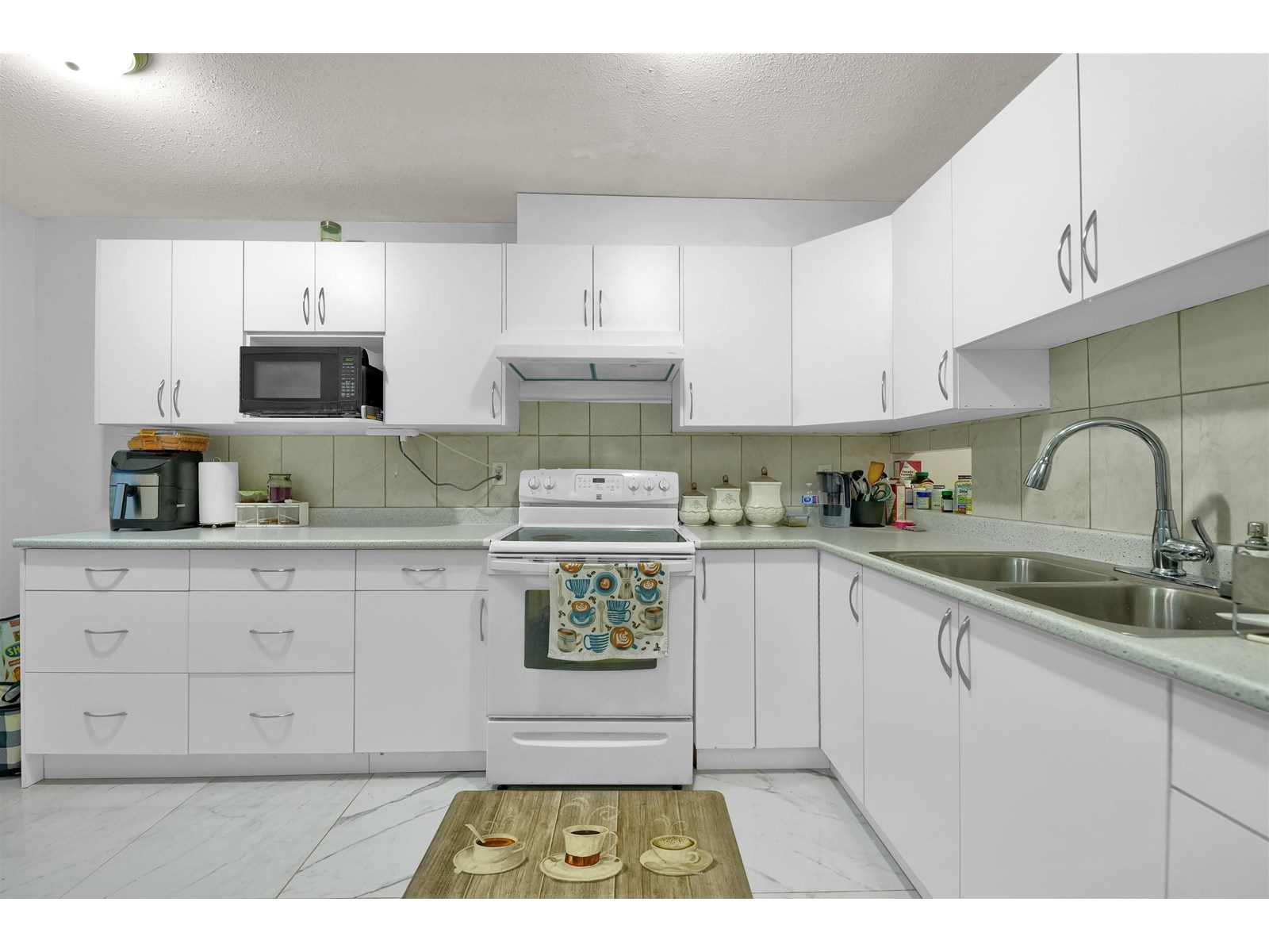 Photo 3 of 33 3075 Trethewey Street, Abbotsford BC