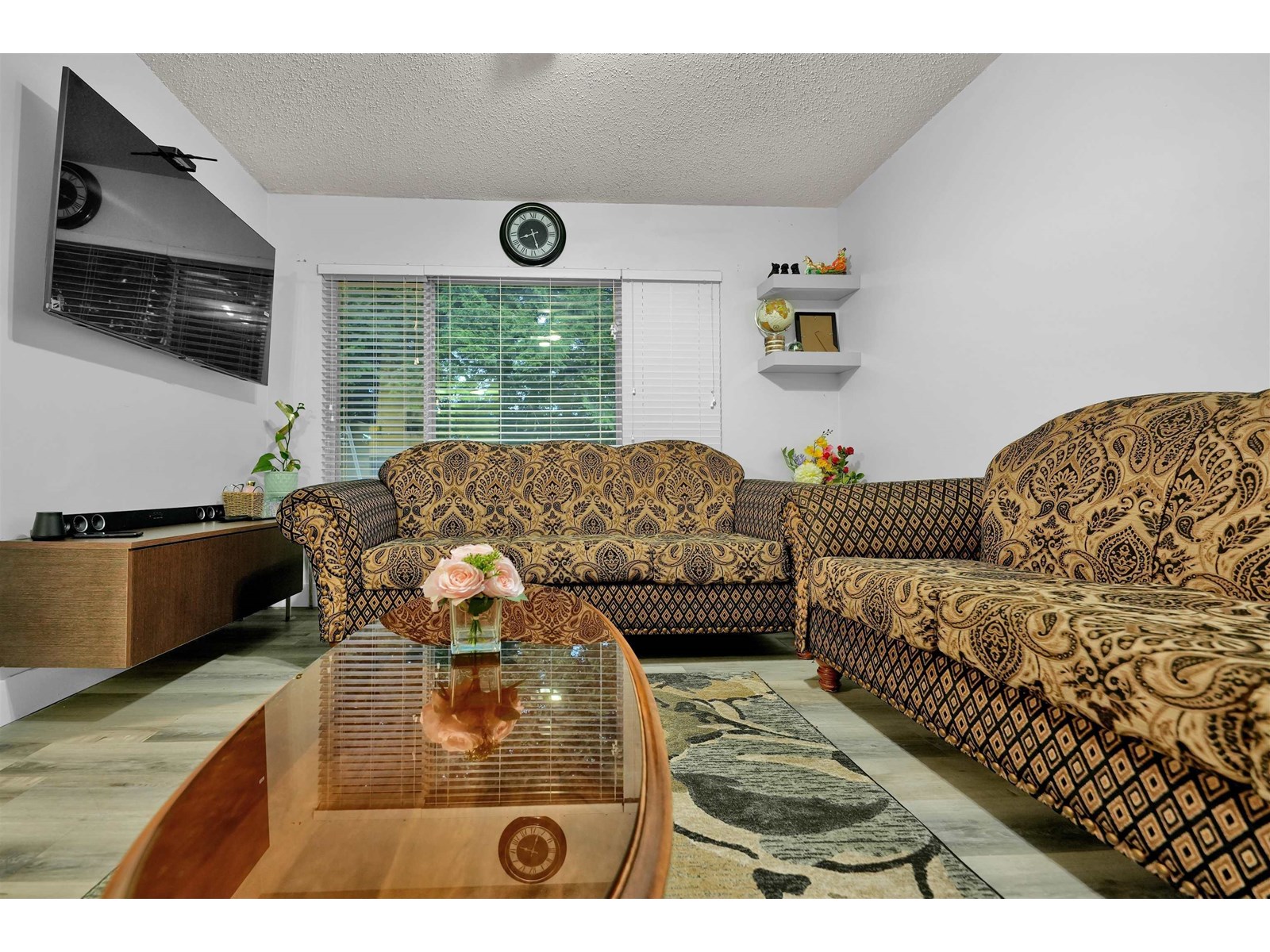 Photo 21 of 33 3075 Trethewey Street, Abbotsford BC
