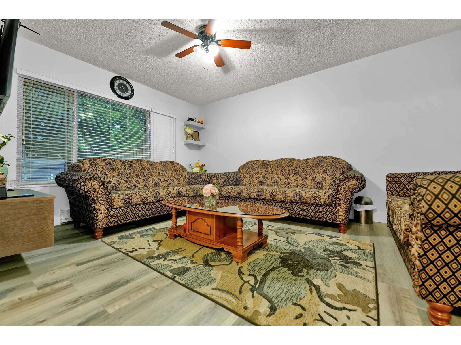 Photo 4 of 33 3075 Trethewey Street, Abbotsford BC