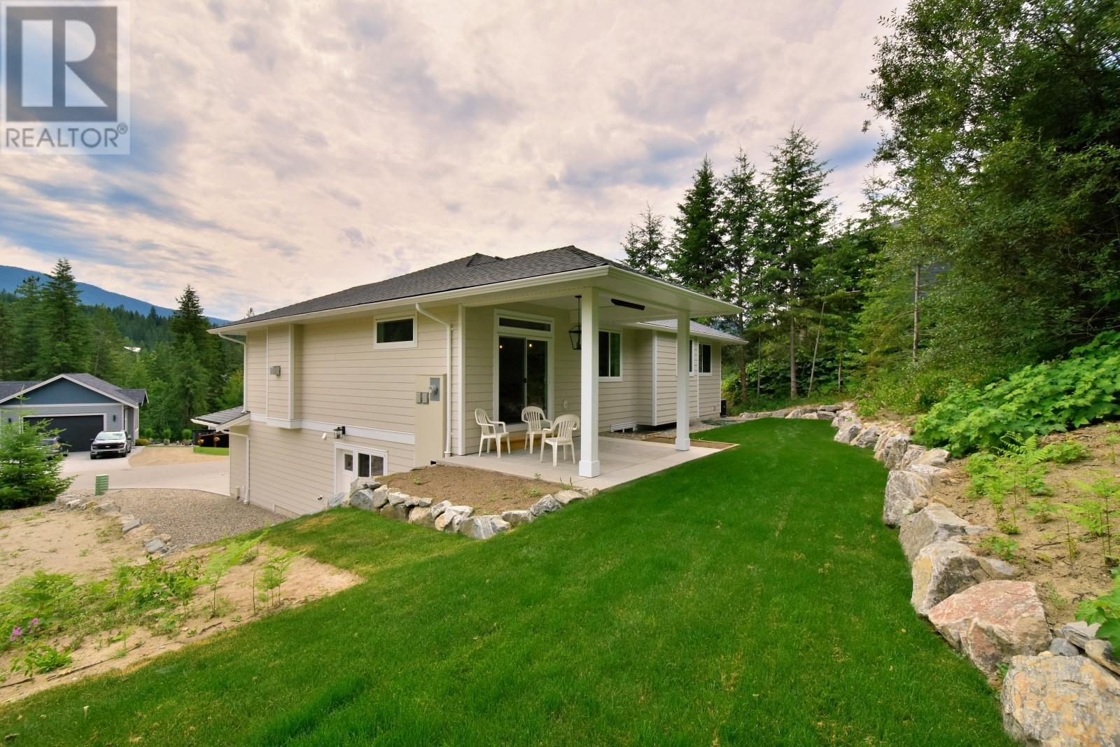 Photo 46 of 2537 Valley Place, Blind Bay BC