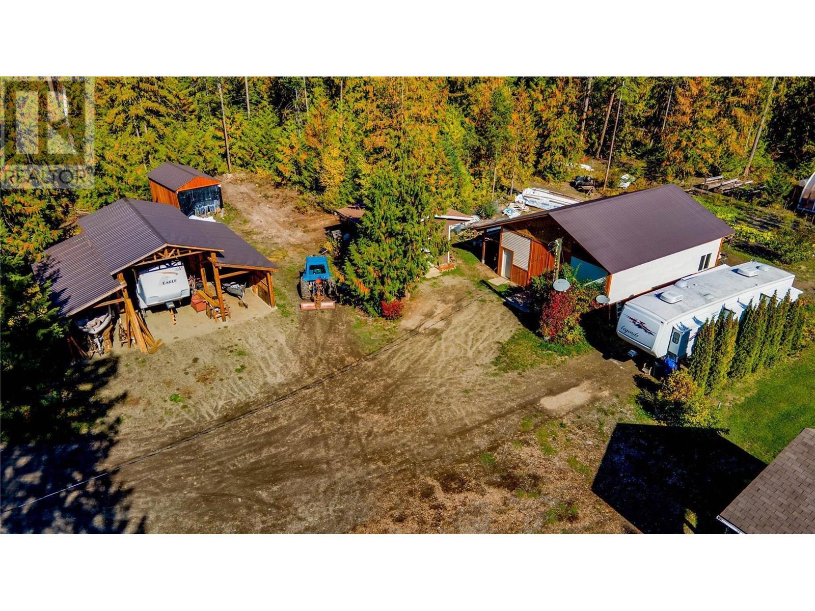 Photo 18 of 2681 Trans Canada Hwy, Sorrento BC
