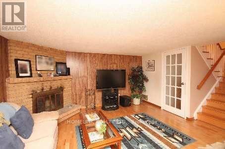 Single Family House for Sale in  LINDRIDGE AVENUE Brampton (Westgate) 