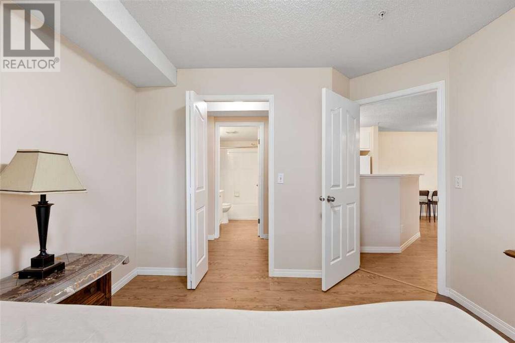 Single Family House for Sale in   Somervale Court SW Somerset Calgary 
