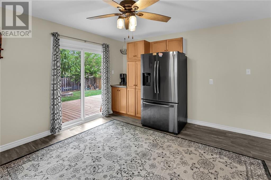 Photo 10 of 4432 Dennis Avenue, Beamsville ON