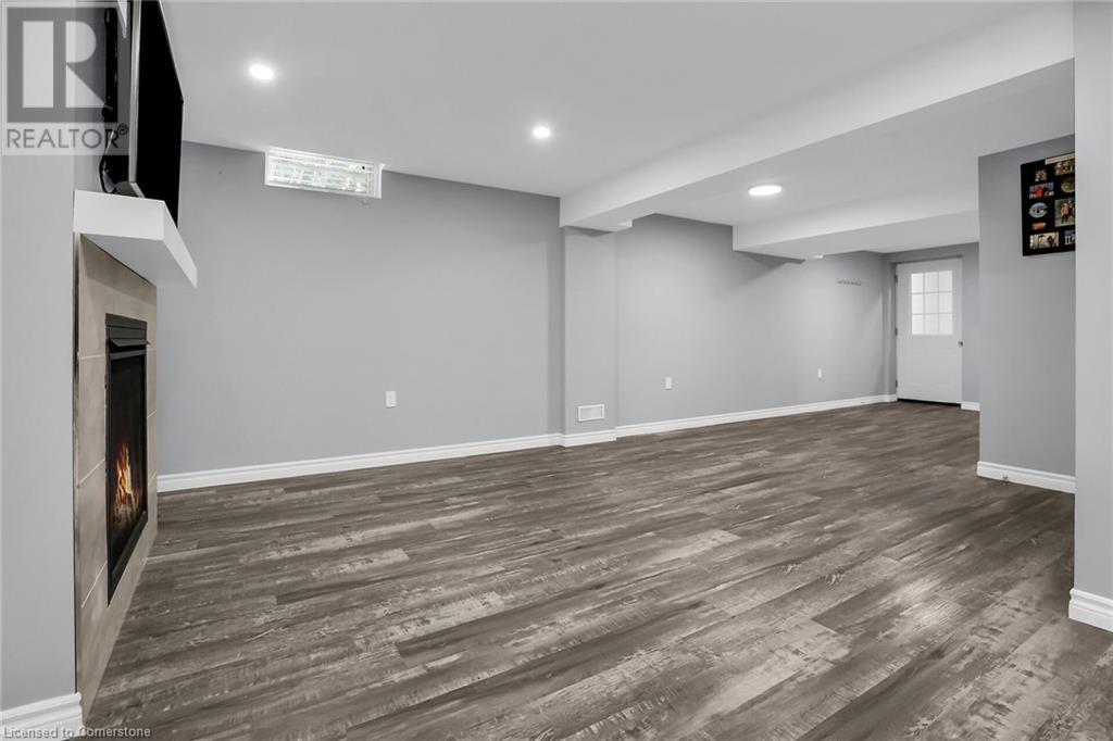 Photo 25 of 4432 Dennis Avenue, Beamsville ON