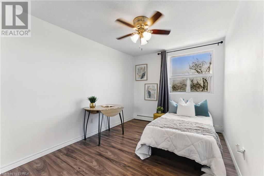 Photo 4 of 793 Colborne Street E Unit 401, Brantford ON