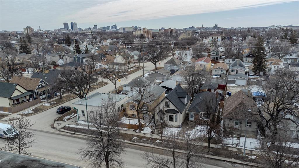 Photo 18 of 666 Redwood Avenue, Winnipeg MB