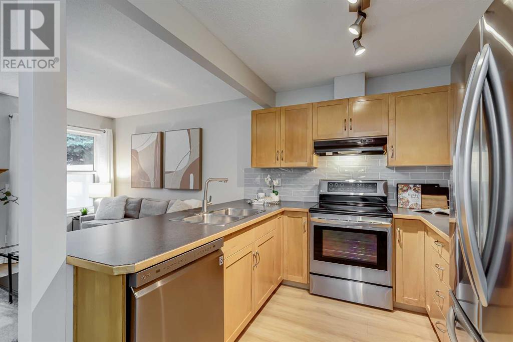 Single Family House for Sale in  Everstone Place SW Evergreen Calgary 