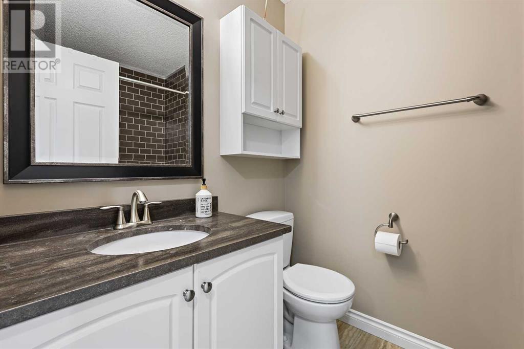 Single Family House for Sale in  Scenic View Close NW Scenic Acres Calgary 