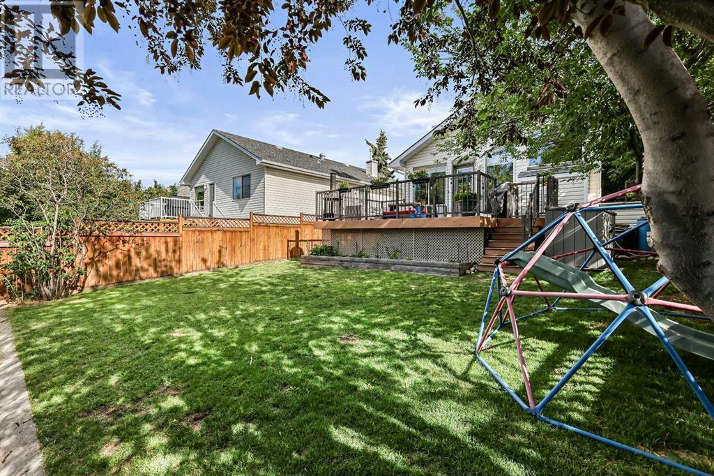 Single Family House for Sale in  Scenic View Close NW Scenic Acres Calgary 