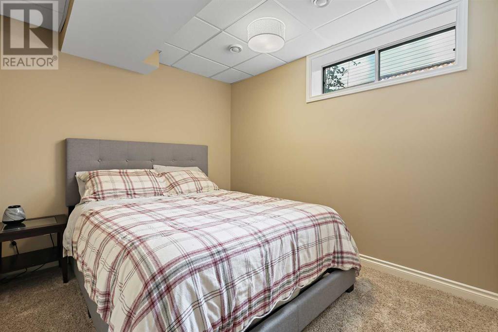 Single Family House for Sale in  Scenic View Close NW Scenic Acres Calgary 