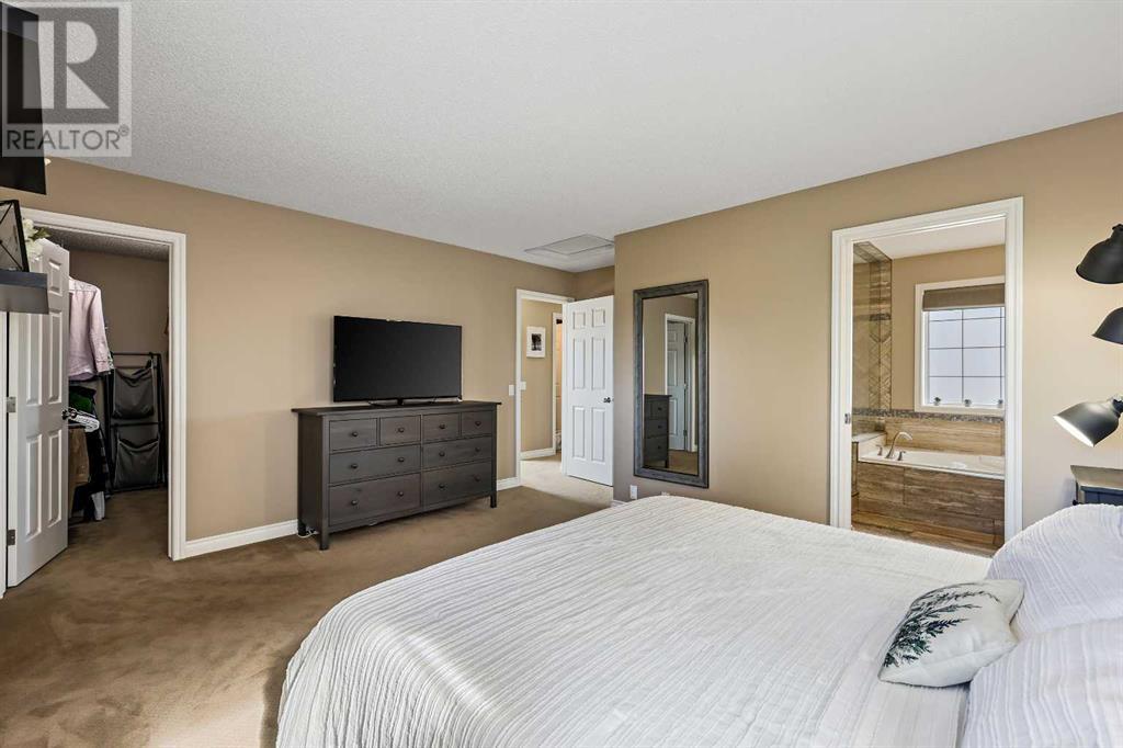 Single Family House for Sale in  Scenic View Close NW Scenic Acres Calgary 