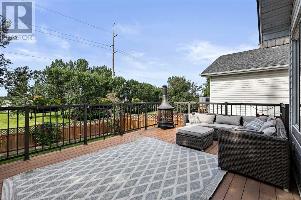 Single Family House for Sale in  Scenic View Close NW Scenic Acres Calgary 