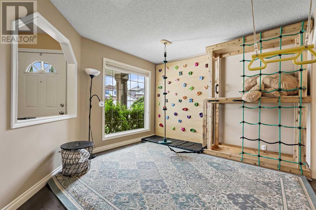 Single Family House for Sale in  Scenic View Close NW Scenic Acres Calgary 