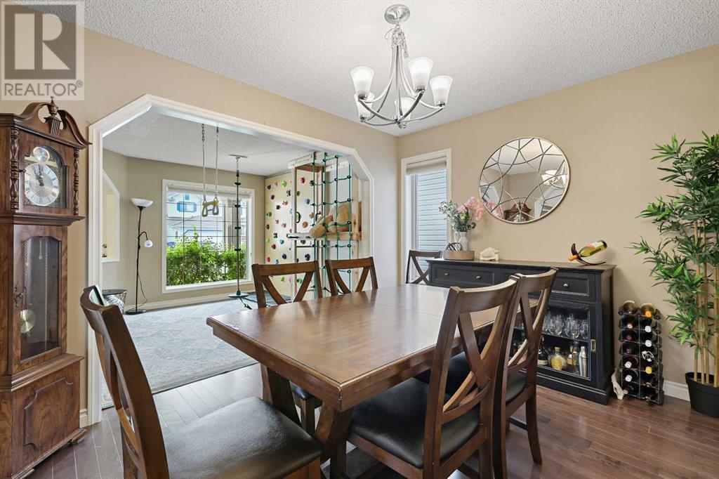 Single Family House for Sale in  Scenic View Close NW Scenic Acres Calgary 