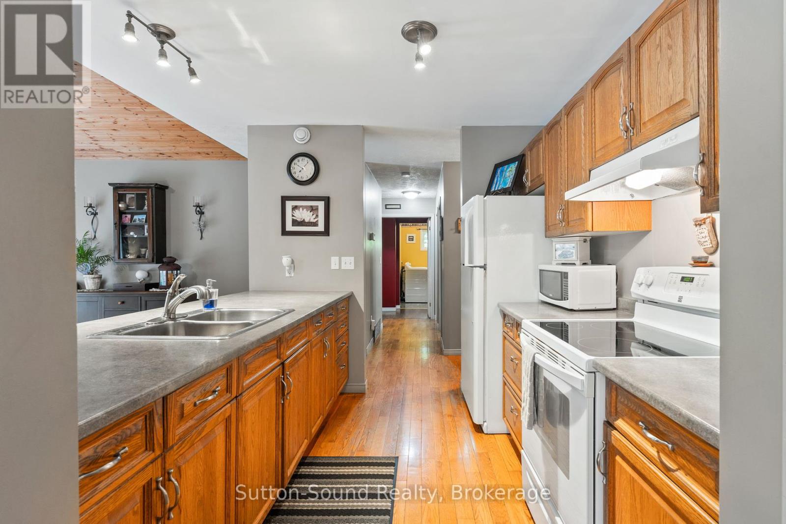 Photo 40 of 275 Centre Diagonal Road, South Bruce Peninsula ON