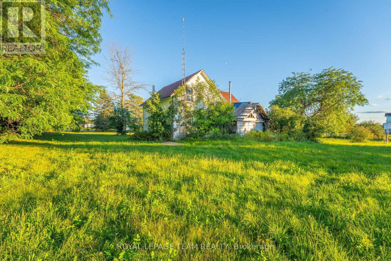 Photo 8 of 1102 Perth Road N, Beckwith ON