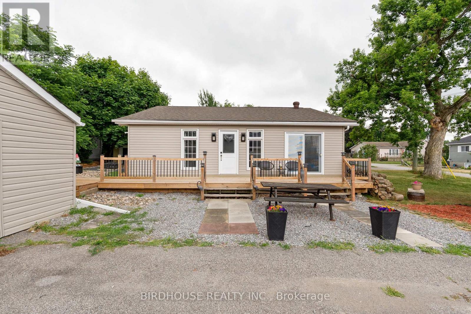 Photo 26 of 16 Third Street, Kawartha Lakes ON