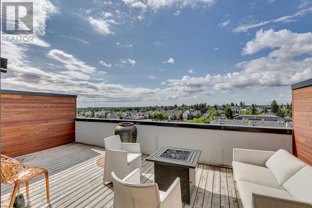 Single Family House Multi-level for Sale in    Street SW South Calgary Calgary 