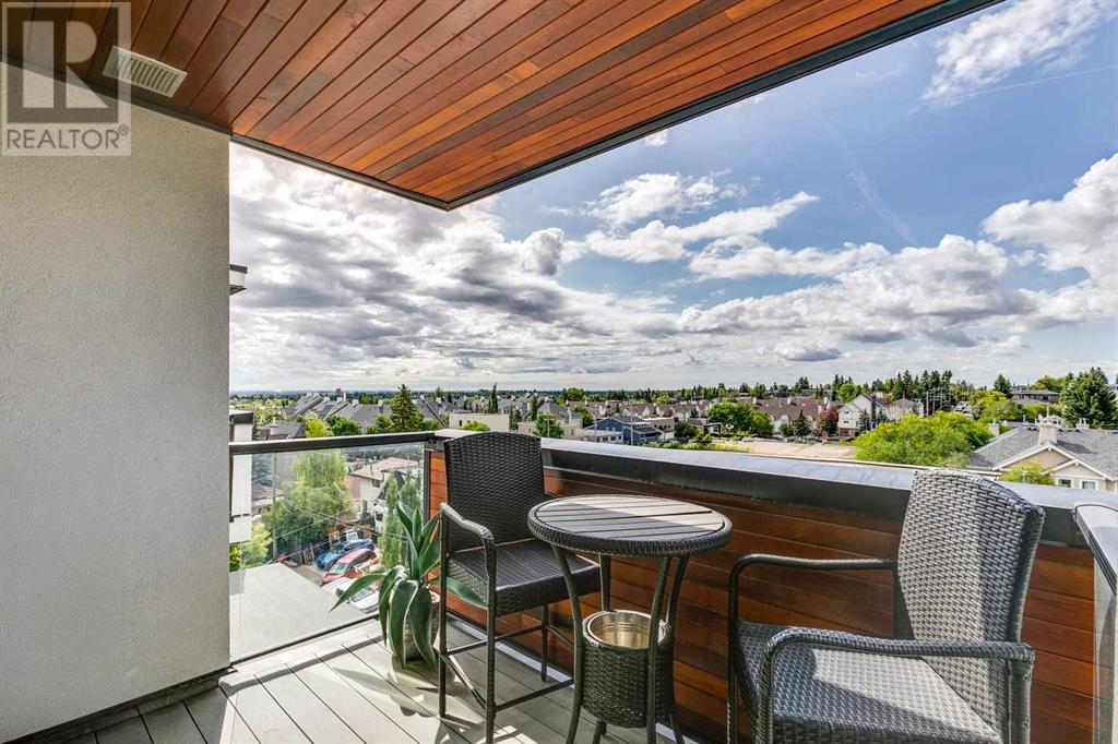 Single Family House Multi-level for Sale in    Street SW South Calgary Calgary 