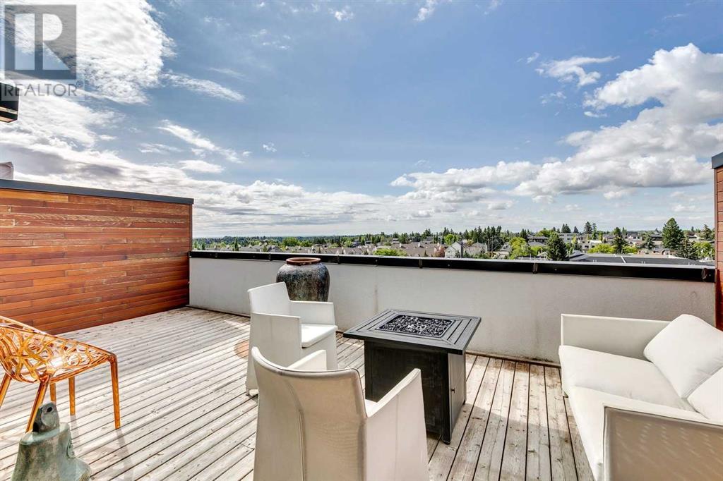 Single Family House Multi-level for Sale in    Street SW South Calgary Calgary 