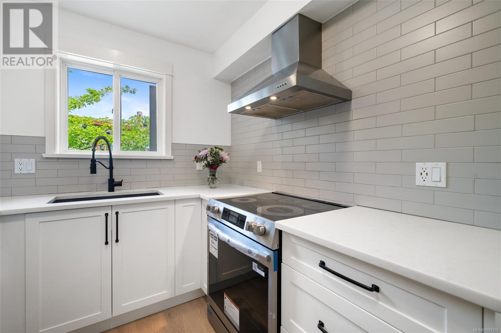 314 655 Goldstream Ave, Langford