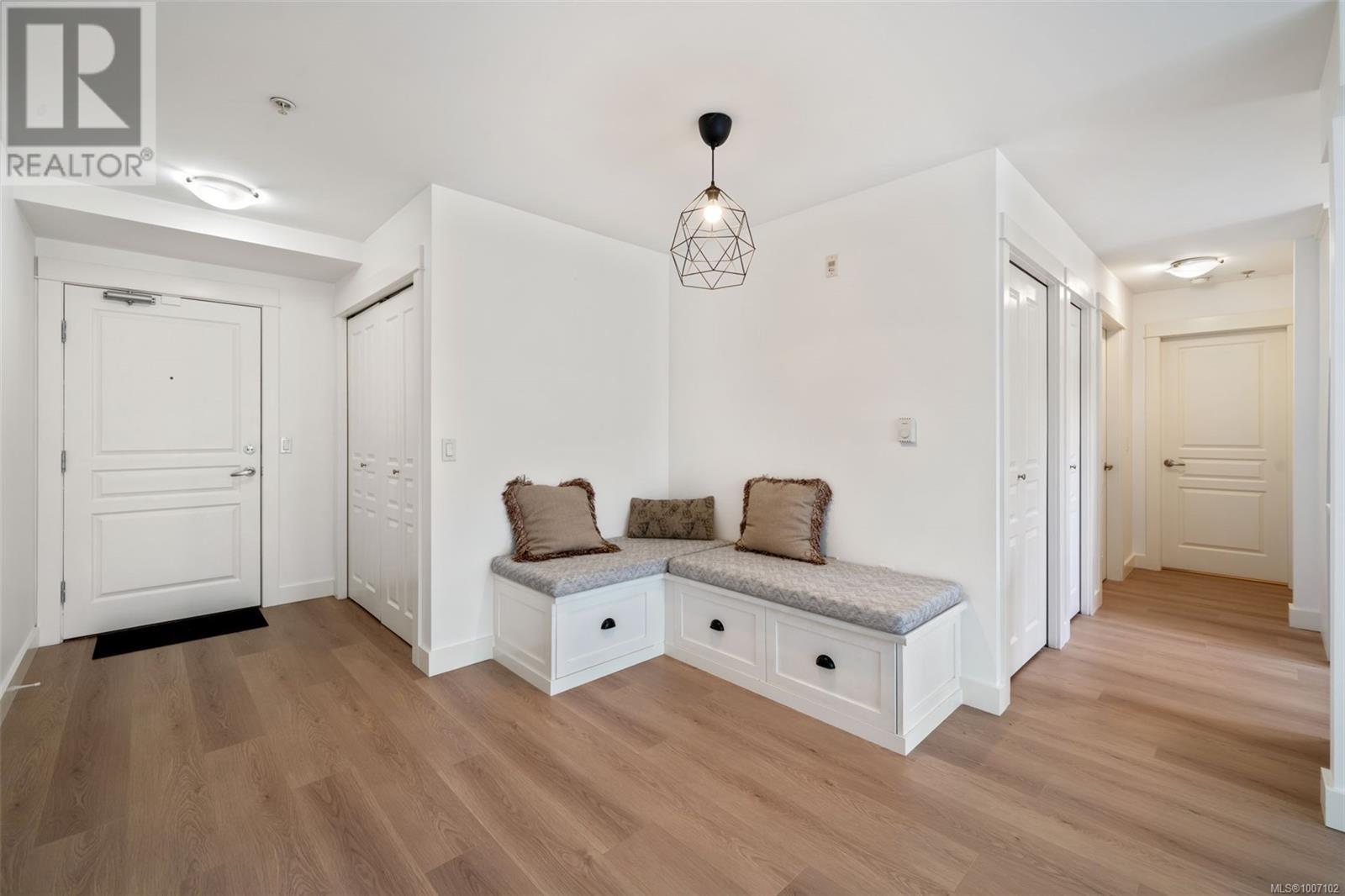 314 655 Goldstream Ave, Langford