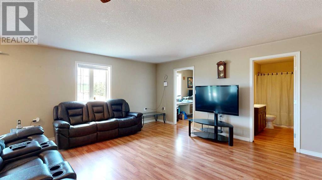 Photo 2 of 40446 Hwy 56, Rural Stettler No 6 County Of AB