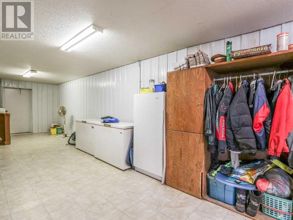 Photo 6 of 40446 Hwy 56, Rural Stettler No 6 County Of AB