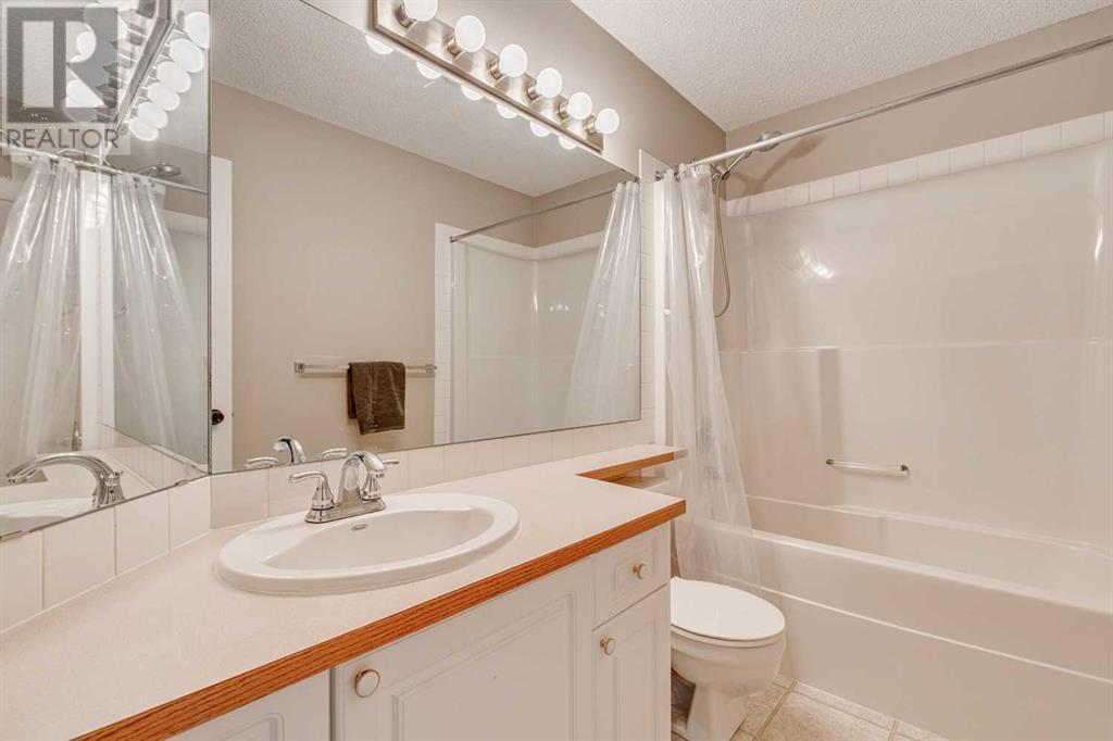 Single Family House for Sale in  Chapalina Place SE Chaparral Calgary 