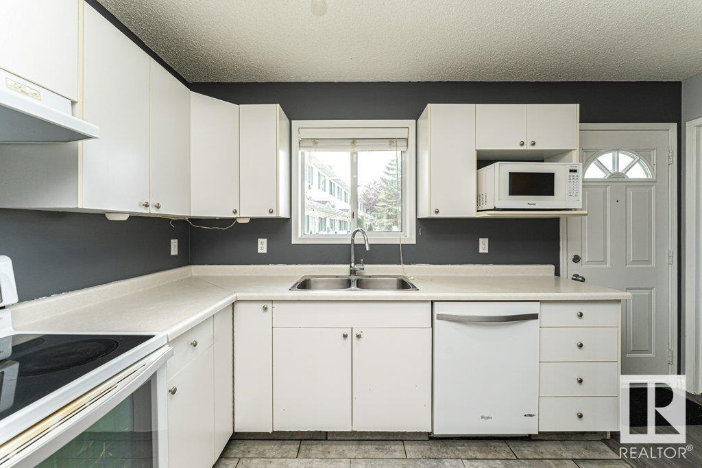 Photo 25 of 1608 Mill Woods Rd E Nw, Edmonton AB