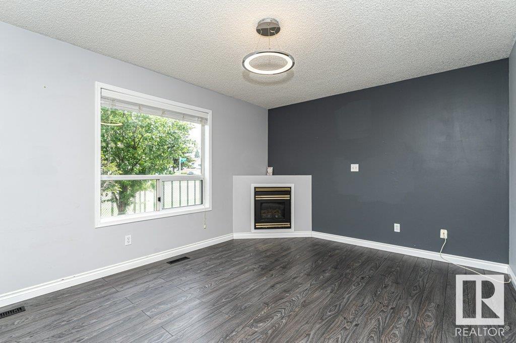 Photo 33 of 1608 Mill Woods Rd E Nw, Edmonton AB